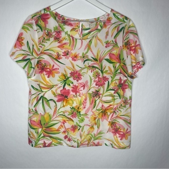 J. Crew Floral Short Sleeve Top, keyhole Button Closure in Back - Picture 1 of 4